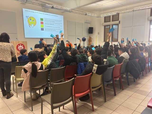 Airis incontra gli studenti delle Scuole Salesiani di Bologna: ingegneria, ambiente e sostenibilità raccontati ai ragazzi di terza media